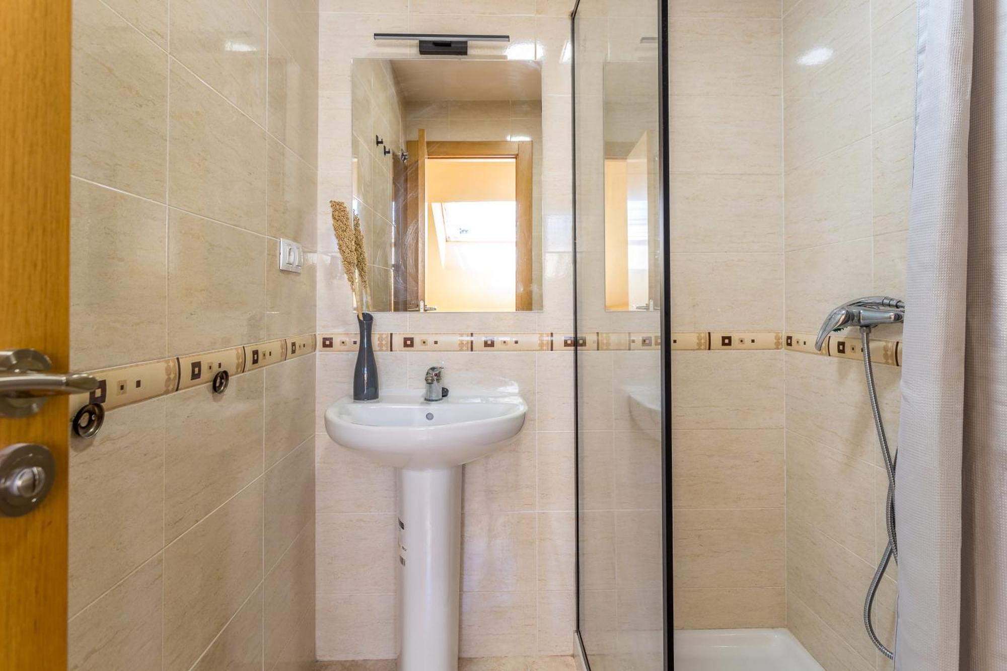 Apartamento Baruhaus Terraza Duplex Valencia De Don Juan Exterior foto